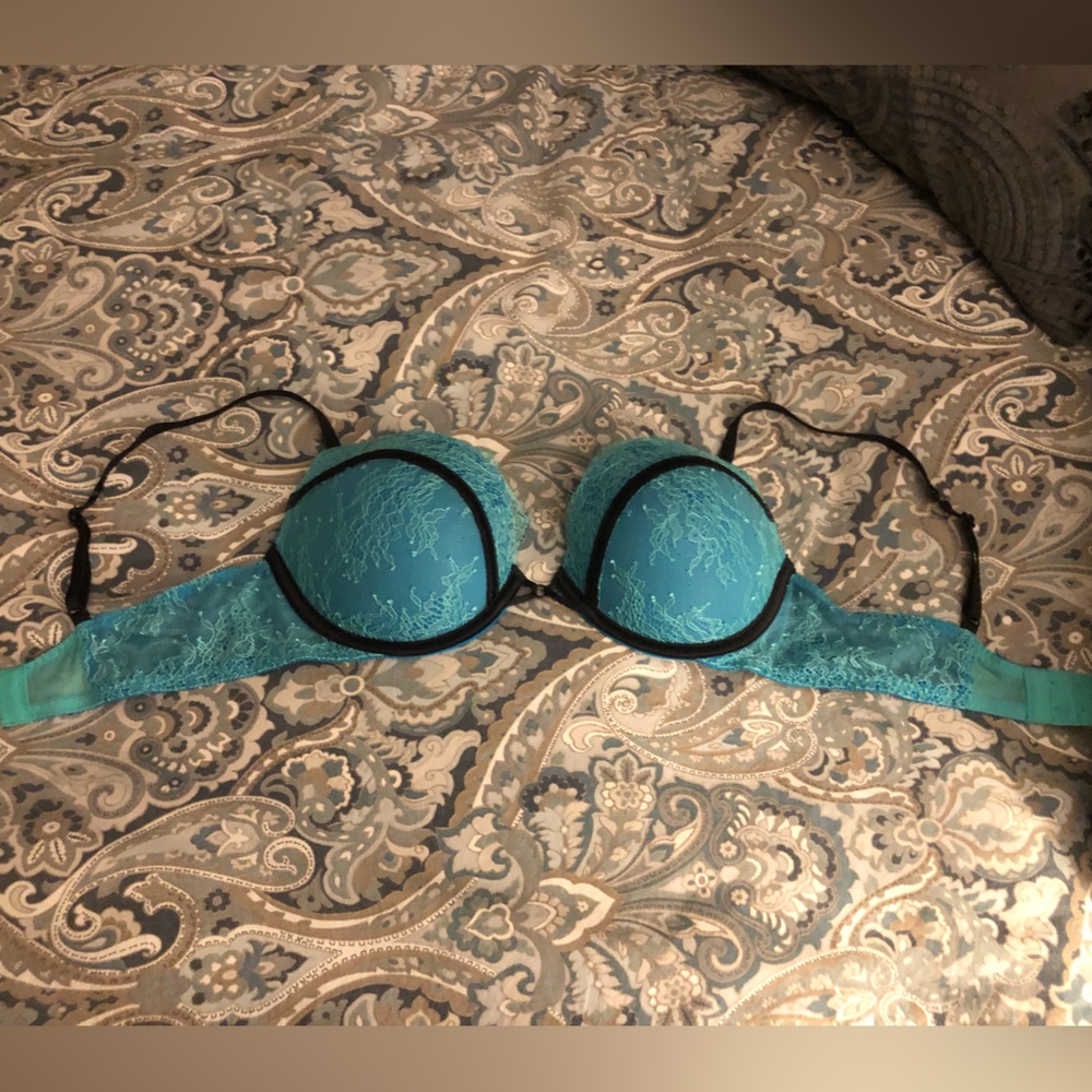 Victoria’s Secret Bra 34D - Picture 1 of 2